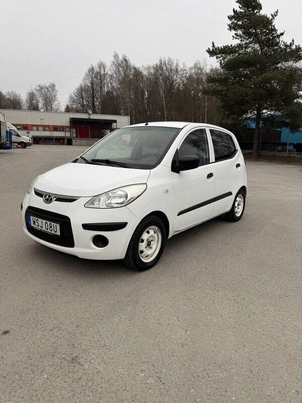 Vit Begagnad 2009 Hyundai i10 Base Halvkombi | 19 000 kr (Lite dyr) - Bild 1/4