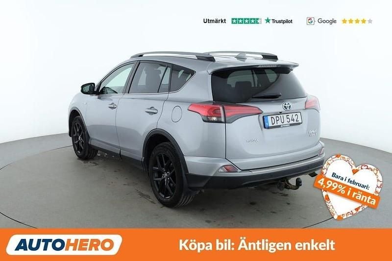Begagnad Toyota RAV4 Hybrid Edition 200 HK (147 kW) 2018 Silver SUV