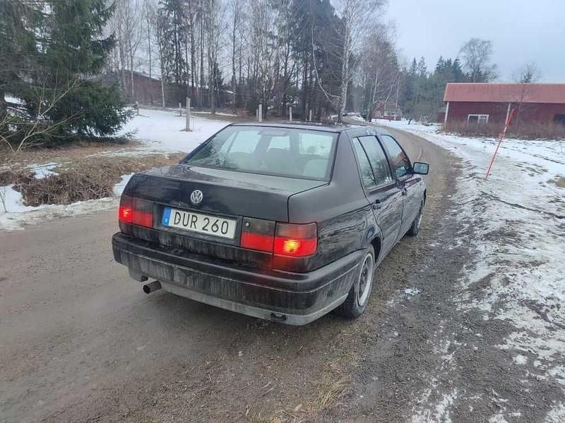 Begagnad VW Vento 90 HK (66 kW) 1996 Sedan