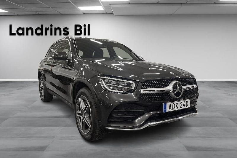 Begagnad Mercedes GLC300 320 HK (235 kW) 2022 Grå SUV