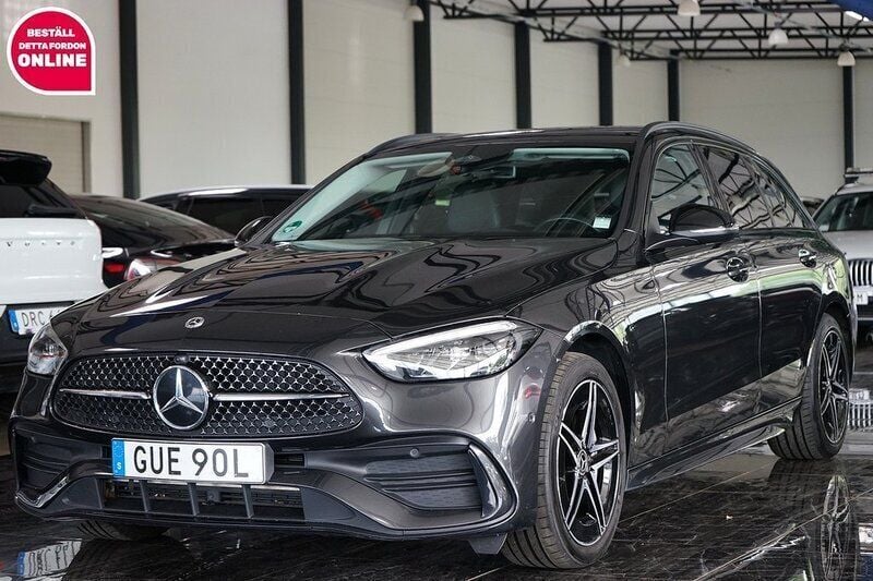 Grå Begagnad 2022 Mercedes C300e AMG Kombi | 399 500 kr (Superpris) - Bild 1/4
