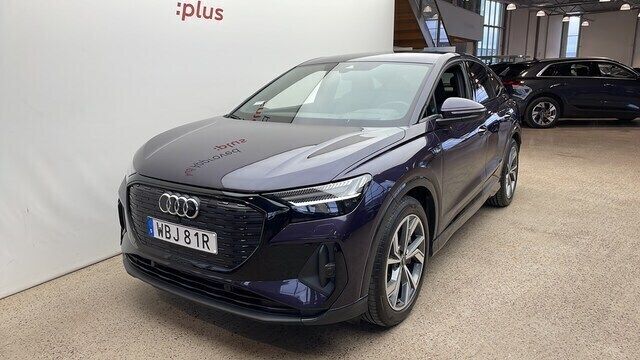 Lila Begagnad 2022 Audi Q4 Sportback e-tron S-Line SUV | 429 000 kr (Bra pris) - Bild 1/2