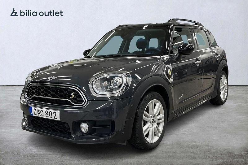 Grå Begagnad 2017 Mini Cooper Countryman Salt SUV | 239 900 kr (Marknadspris) - Bild 1/4