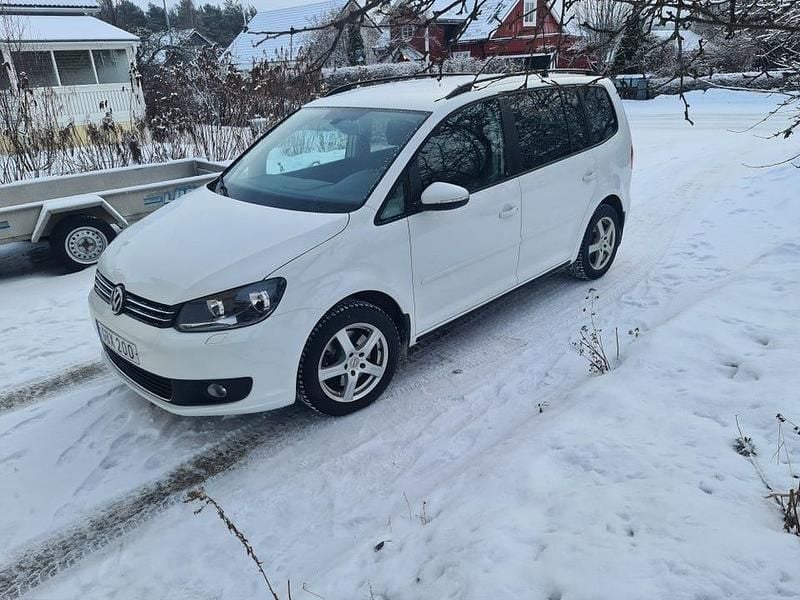 Begagnad 2015 VW Touran Minibuss | 155 000 kr (Marknadspris) - Bild 1/1