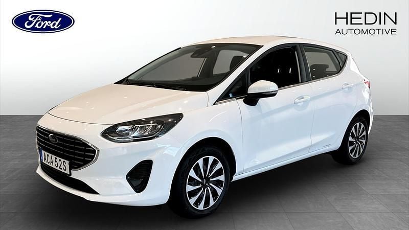 Frozen white Begagnad 2022 Ford Fiesta Titanium Halvkombi | 169 900 kr (Lite dyr) - Bild 1/4