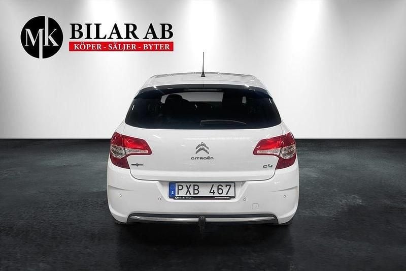 Begagnad Citroën C4 120 HK (88 kW) 2013 Vit Halvkombi