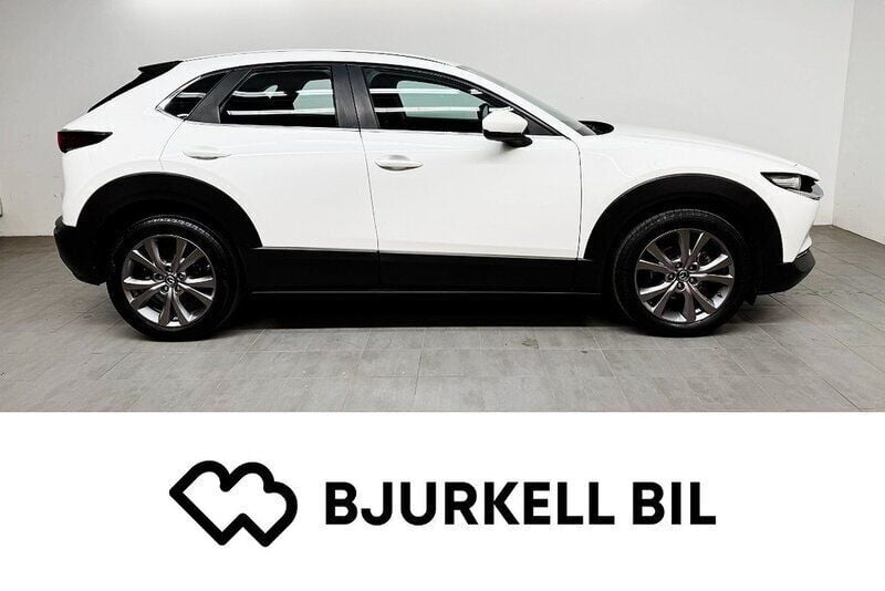 Vit Begagnad 2021 Mazda CX-30 Sky SUV | 209 900 kr (Marknadspris) - Bild 1/4