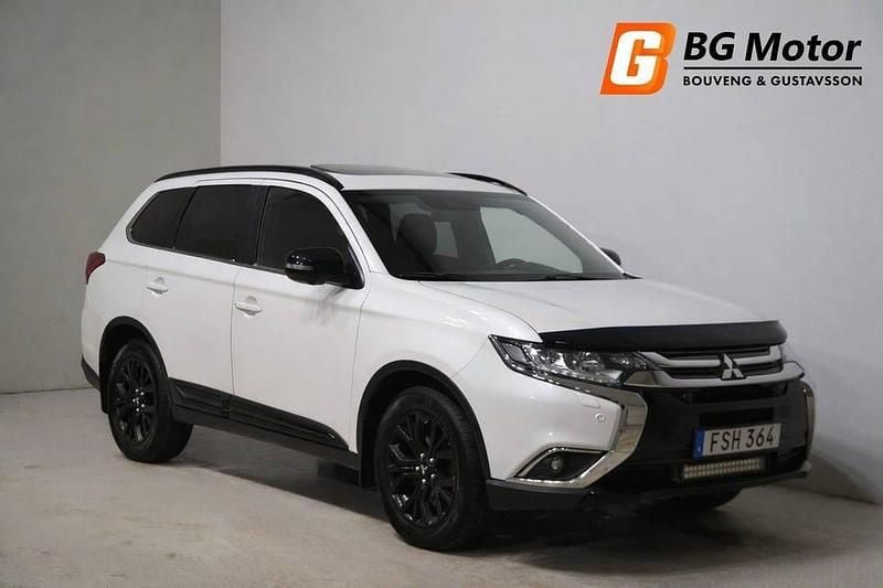Begagnad Mitsubishi Outlander 150 HK (110 kW) 2018 Vit SUV