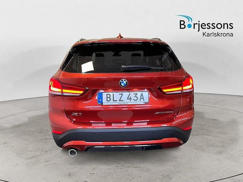 Begagnad BMW X1 125 HK (91 kW) 2021 Orange SUV