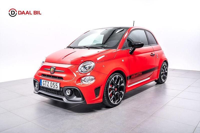Begagnad Abarth 595 Competizione 180 HK (132 kW) 2017 Röd Halvkombi
