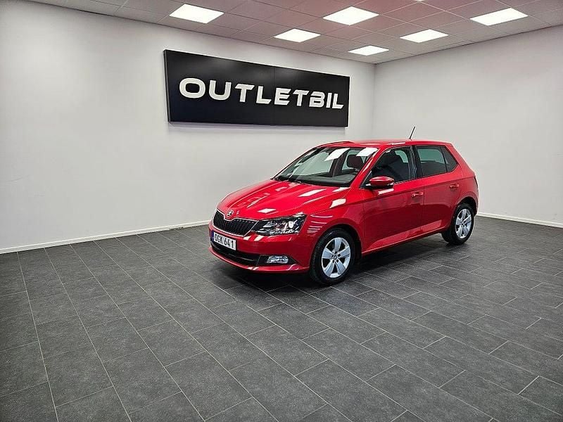 Röd Begagnad 2016 Skoda Fabia Style Halvkombi | 94 900 kr (Marknadspris) - Bild 1/4
