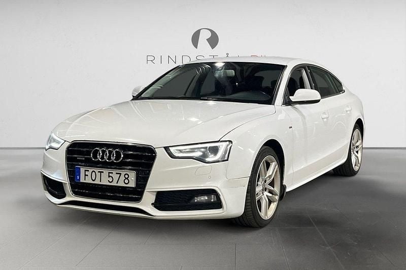 Vit Begagnad 2015 Audi A5 Sportback S-Line Halvkombi | 99 900 kr (Marknadspris) - Bild 1/3