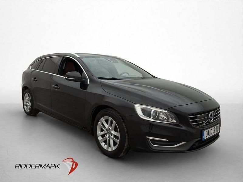 Begagnad Volvo V60 Summum 181 HK (133 kW) 2014 Svart Kombi