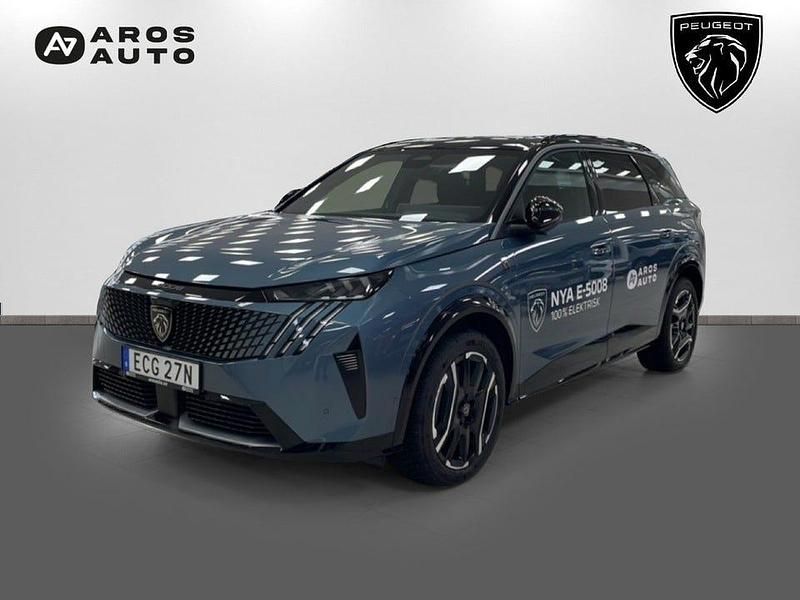 Blå Begagnad 2024 Peugeot e-5008 Ultimate SUV | 579 900 kr (Lite dyr) - Bild 1/4