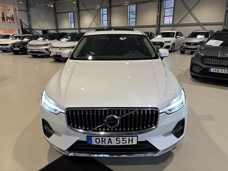 Begagnad Volvo XC60 350 HK (257 kW) 2024 Vit SUV