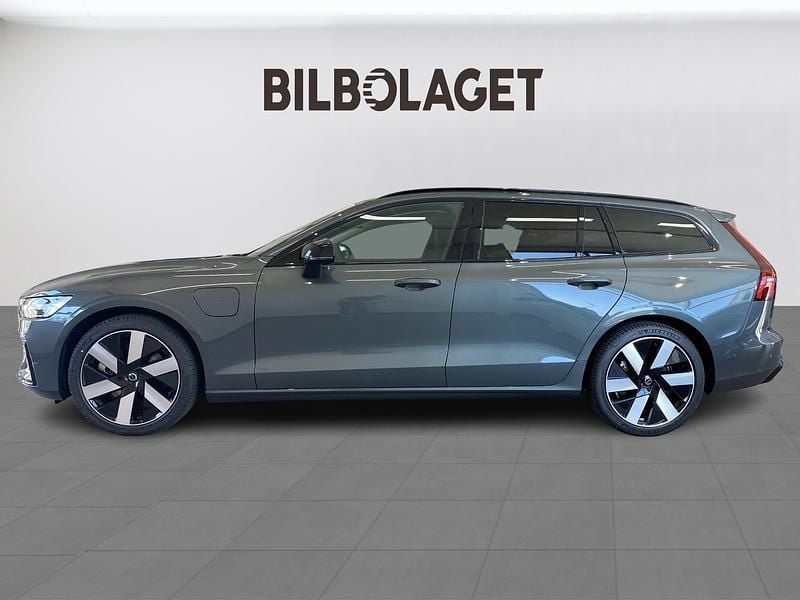 Ny Volvo V60 2026 Grön Kombi