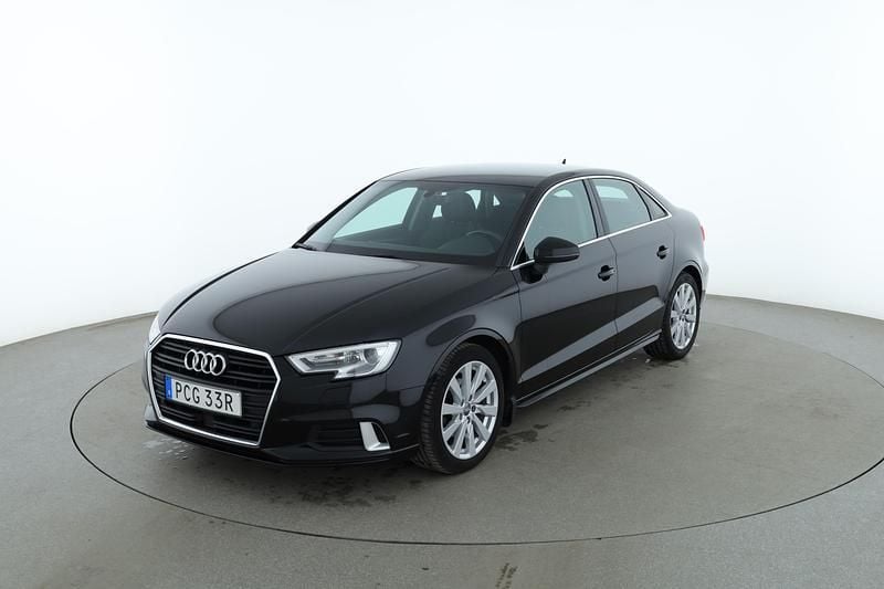 Svart Begagnad 2019 Audi A3 Sedan | 190 000 kr (Marknadspris) - Bild 1/4