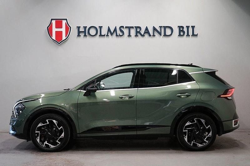 Grön Begagnad 2023 Kia Sportage 2 SUV | 399 800 kr (Marknadspris) - Bild 1/4