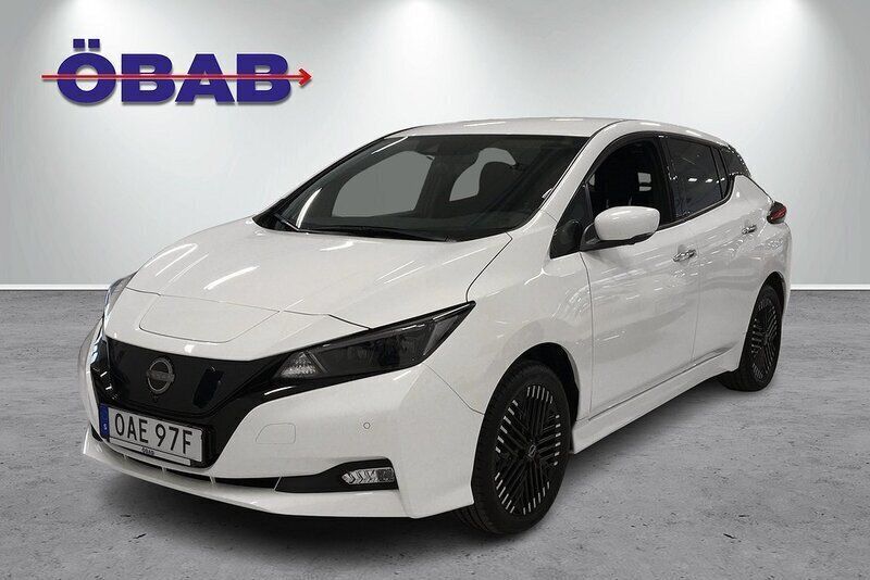 Vit Begagnad 2022 Nissan Leaf N-Connecta Halvkombi | 279 900 kr (Dyr) - Bild 1/4