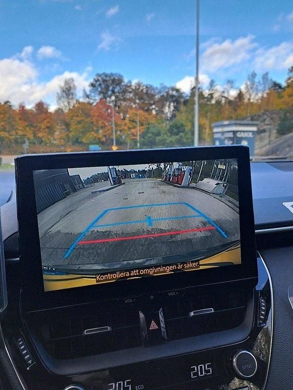 Svart Begagnad 2025 Toyota Corolla Active Kombi | 290 000 kr (Marknadspris) - Bild 1/4