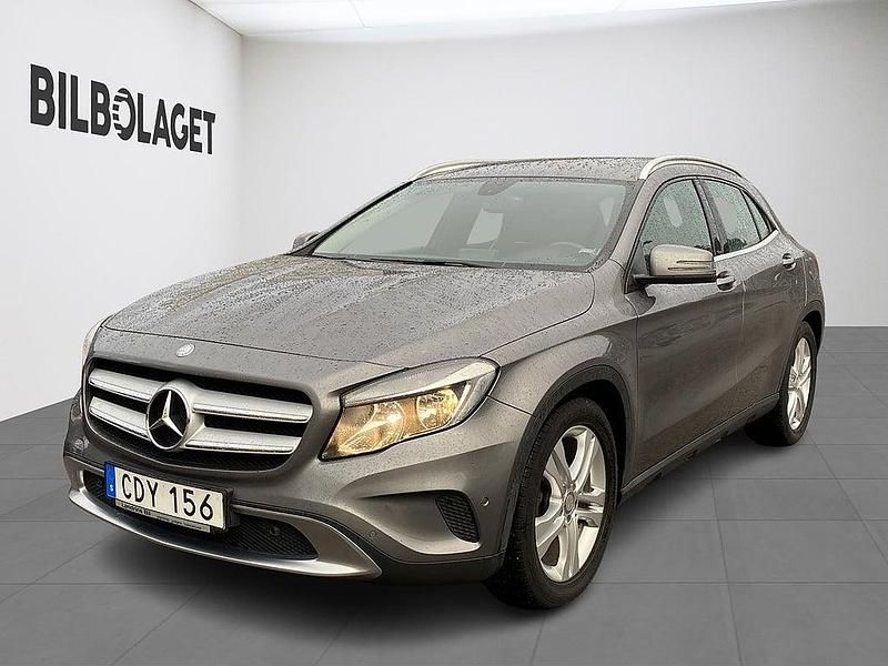 Mörkgrå Begagnad 2014 Mercedes GLA200 SUV | 134 500 kr (Marknadspris) - Bild 1/4