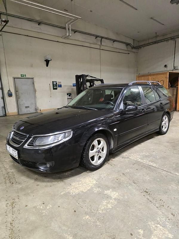 Begagnad 2007 Saab 9-5 Kombi | 26 000 kr (Marknadspris) - Bild 1/4