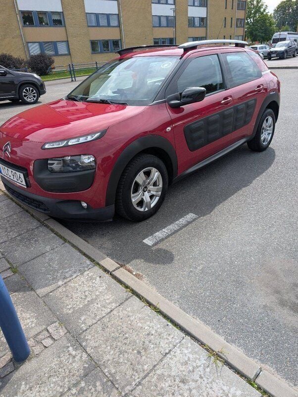 Röd Begagnad 2016 Citroën C4 Cactus Halvkombi | 84 900 kr (Bra pris) - Bild 1/4