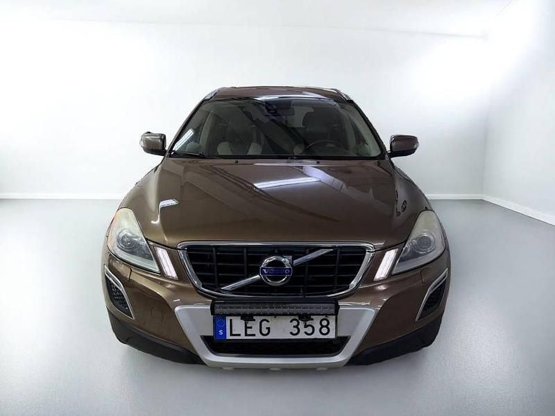 Begagnad Volvo XC60 Summum 163 HK (119 kW) 2010 Brun SUV