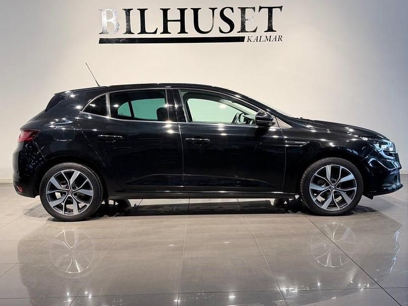 Begagnad Renault Mégane III 132 HK (97 kW) 2016 Svart