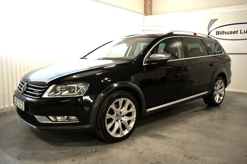 Svart Begagnad 2014 VW Passat Alltrack Kombi | 139 000 kr (Marknadspris) - Bild 1/4