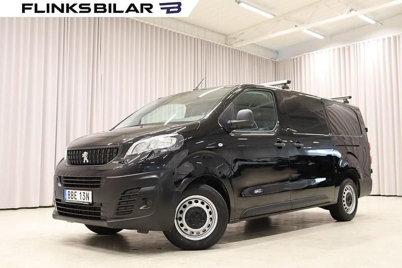 Svart Begagnad 2023 Peugeot Expert Van | 319 900 kr (Marknadspris) - Bild 1/4
