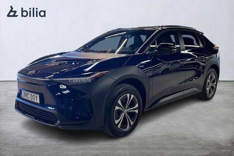 Mörkblå Begagnad 2024 Toyota bZ4X Edition SUV | 469 900 kr - Bild 1/3