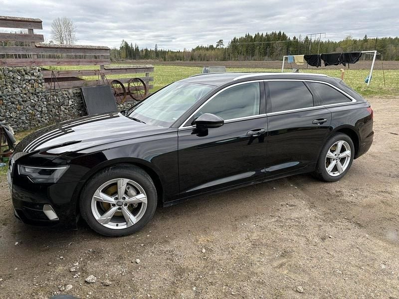 Svart Begagnad 2020 Audi A6 Kombi | 299 000 kr (Marknadspris) - Bild 1/4