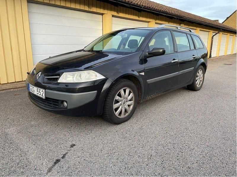Svart Begagnad 2008 Renault Mégane GrandTour Kombi | 15 900 kr (Marknadspris) - Bild 1/4