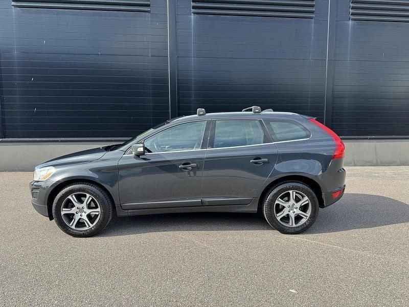 Grå Begagnad 2012 Volvo XC60 Summum SUV | 97 000 kr (Superpris) - Bild 1/4