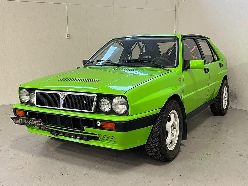 Grön Begagnad 1987 Lancia Delta Halvkombi | 1 495 000 kr - Bild 1/4