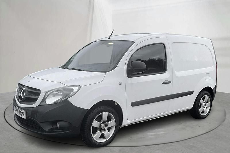 Vit Begagnad 2015 Mercedes Citan 109 | 45 000 kr (Superpris) - Bild 1/4