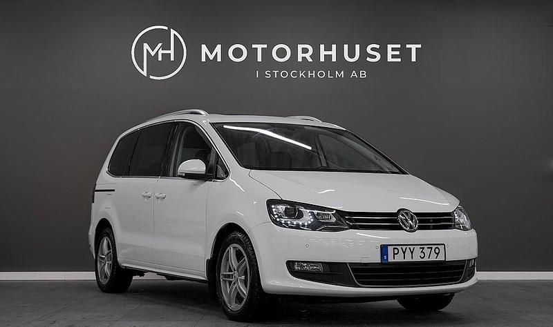 Begagnad VW Sharan 150 HK (110 kW) 2015 Vit Minibuss