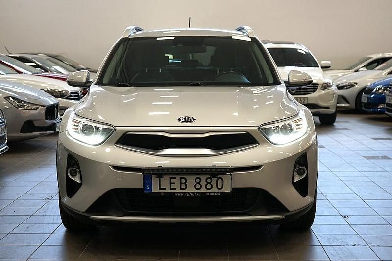 Begagnad Kia Stonic Advance 120 HK (88 kW) 2018 Grå SUV