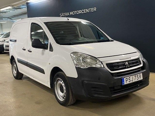 Vit Begagnad 2017 Peugeot Partner Van | 99 900 kr (Marknadspris) - Bild 1/4
