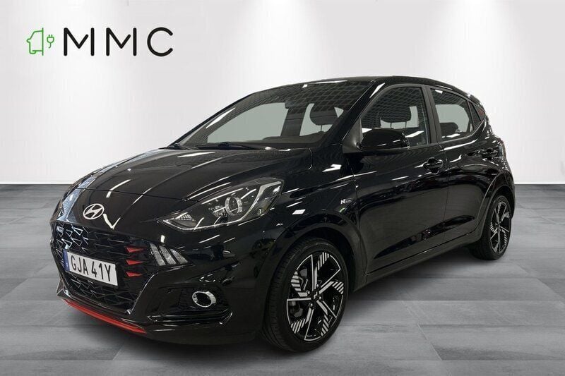 Svart Begagnad 2023 Hyundai i10 N Line Halvkombi | 178 000 kr (Marknadspris) - Bild 1/4
