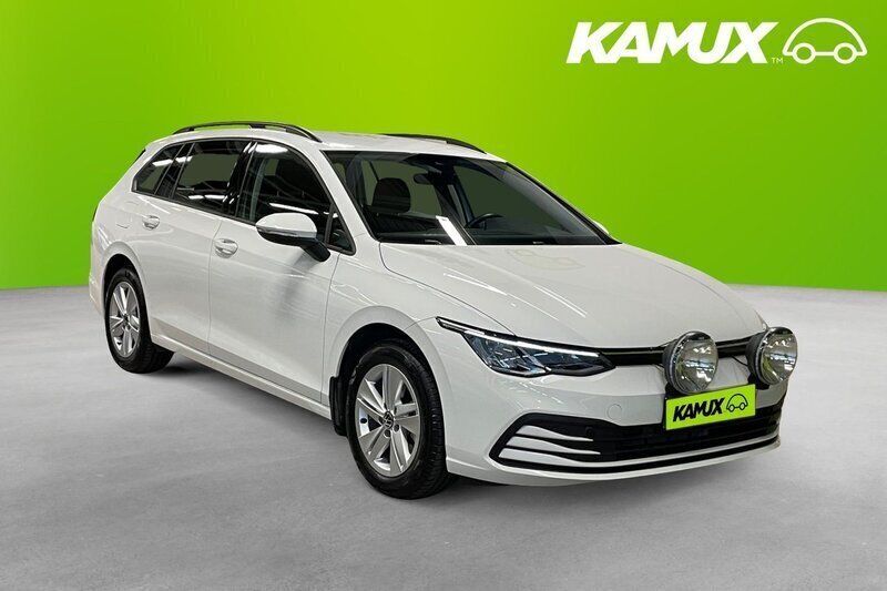 Vit Begagnad 2022 VW Golf VIII Kombi | 259 700 kr (Dyr) - Bild 1/4