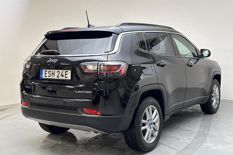 Begagnad Jeep Compass 2022 Svart SUV