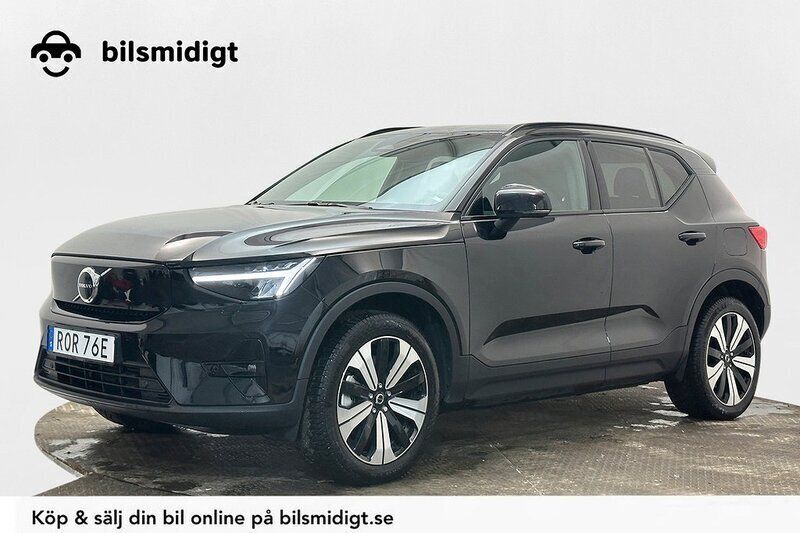 Svart Begagnad 2023 Volvo XC40 Plus SUV | 429 800 kr - Bild 1/3