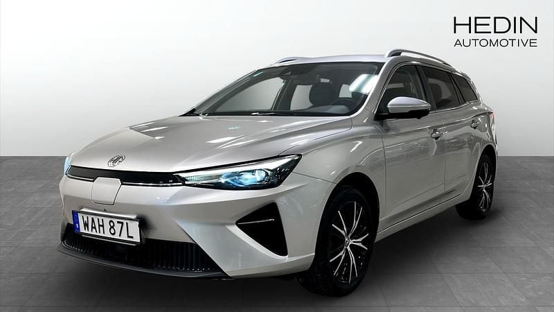 Begagnad 2023 MG MG5 EV Luxury Kombi | 209 900 kr (Bra pris) - Bild 1/4