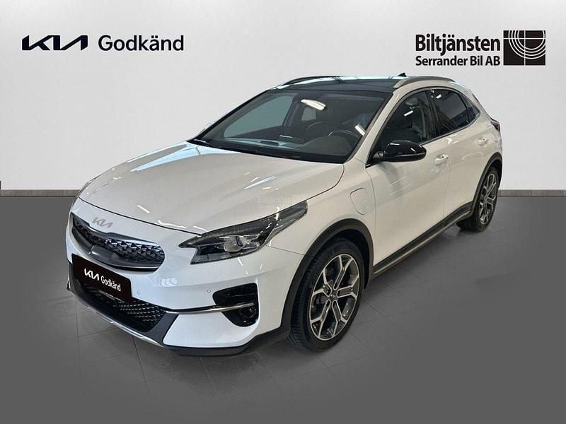 Vit Begagnad 2022 Kia XCeed 2 SUV | 279 900 kr (Marknadspris) - Bild 1/4