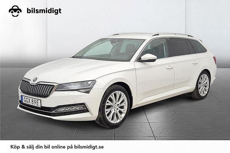 Vit Begagnad 2021 Skoda Superb Business Line Kombi | 349 900 kr (Lite dyr) - Bild 1/3