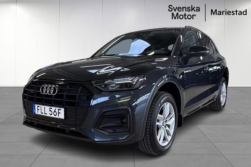 Grå Begagnad 2021 Audi Q5 Proline SUV | 333 900 kr (Marknadspris) - Bild 1/4