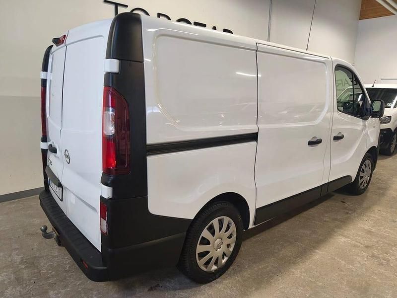 Begagnad Opel Vivaro 120 HK (88 kW) 2018 Vit Minibuss