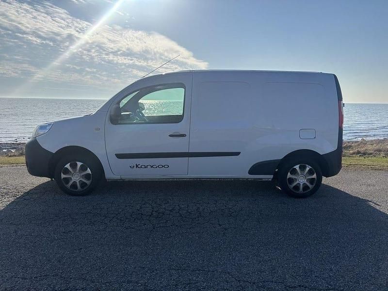 Begagnad Renault Kangoo 90 HK (66 kW) 2018 Vit Minibuss